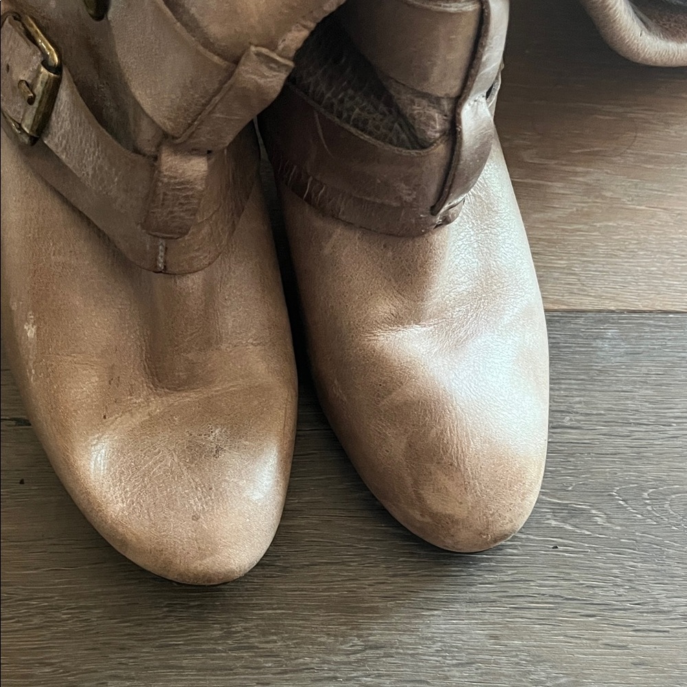 Steve Madden Tan Leather Wedge Boots - Picture 7 of 7